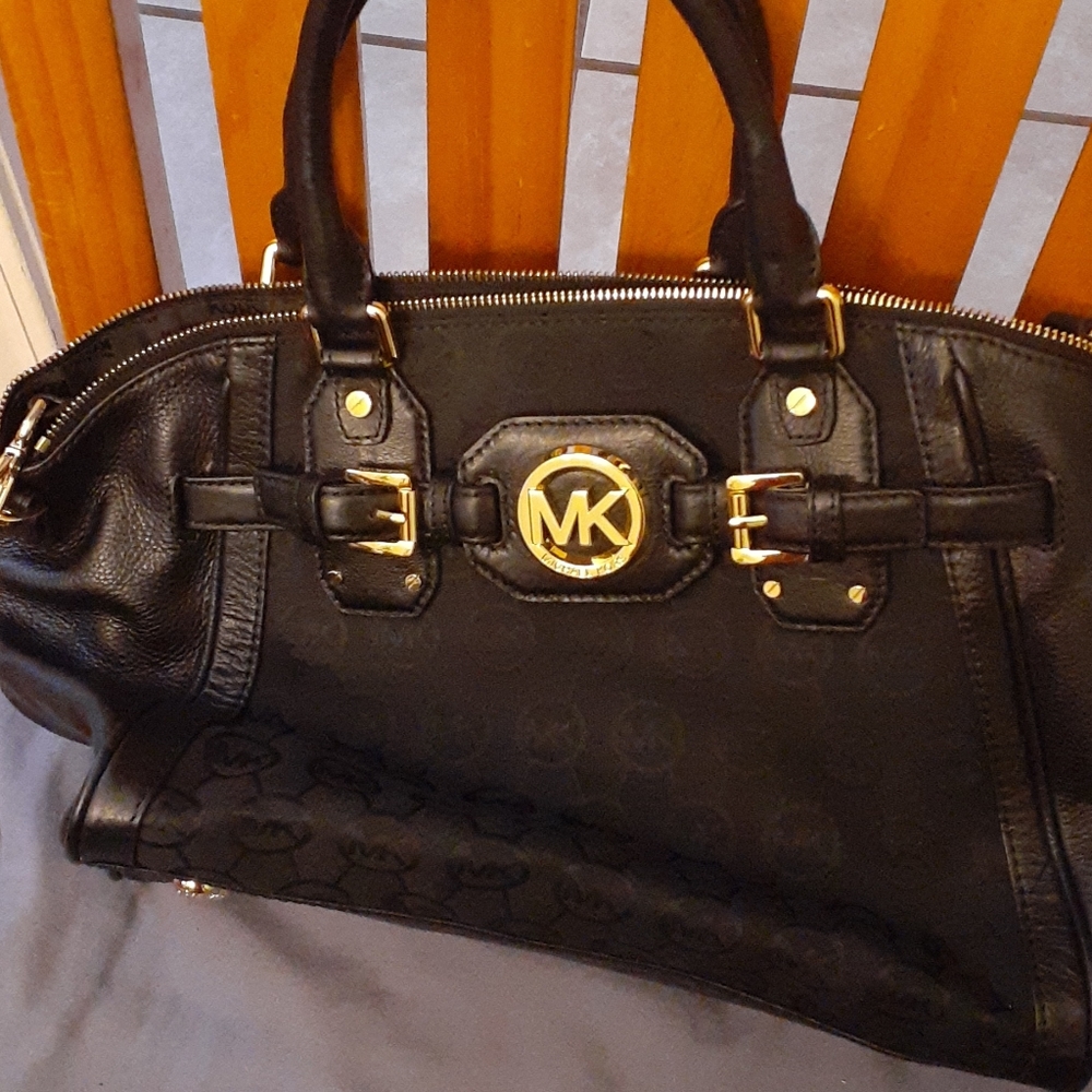 Micheal kors handbag
